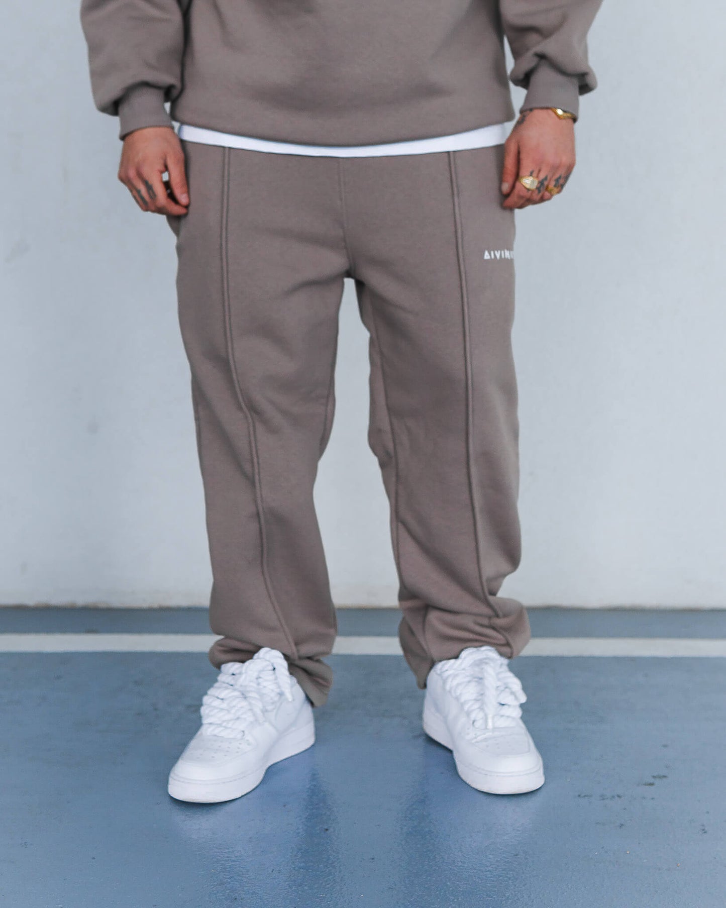 Baggy Signature Tracksuit Grey Rock