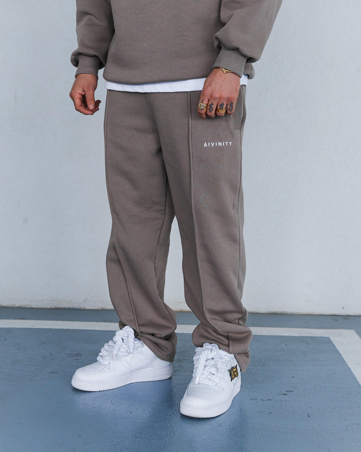 Baggy Signature Tracksuit Grey Rock