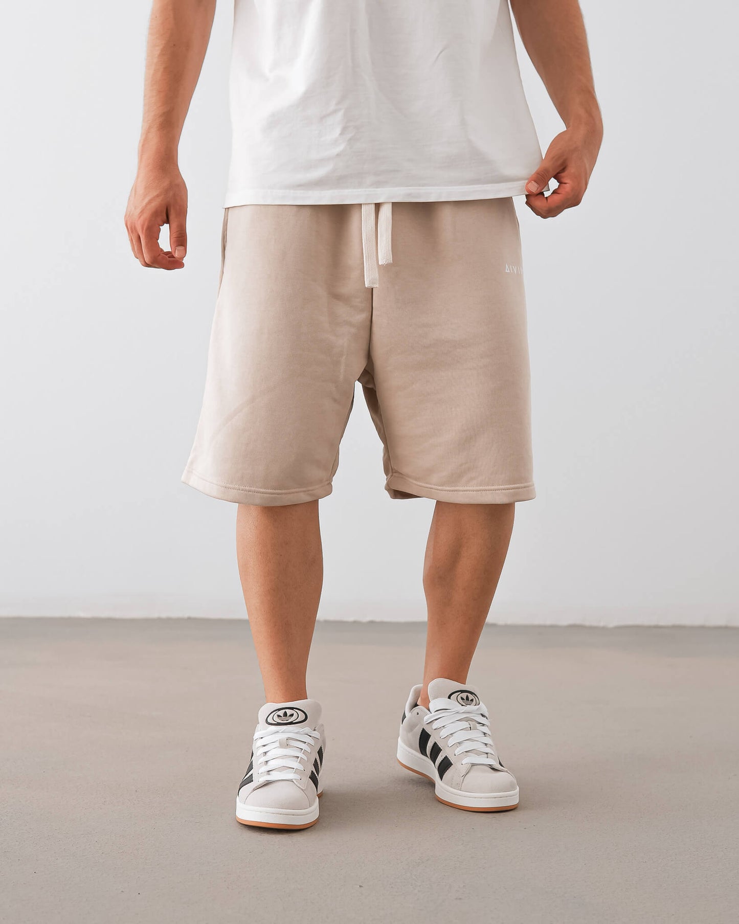 Classic Shorts Beige